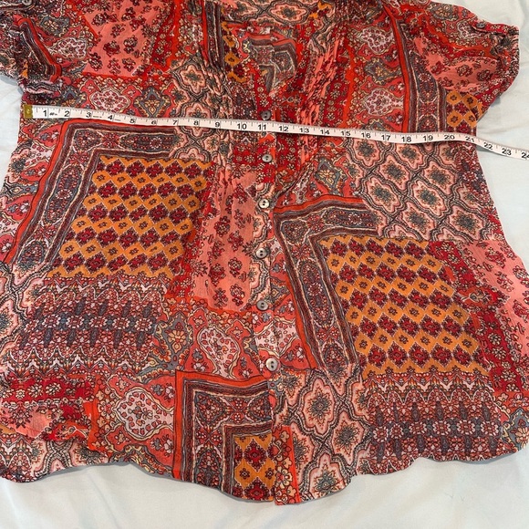 Women’s XL Westport Red Paisley Multiple Pattern Short Sleeve Peasant Blouse. - Picture 3 of 11